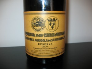 Этикетка португальского вина с обозначением Reserva